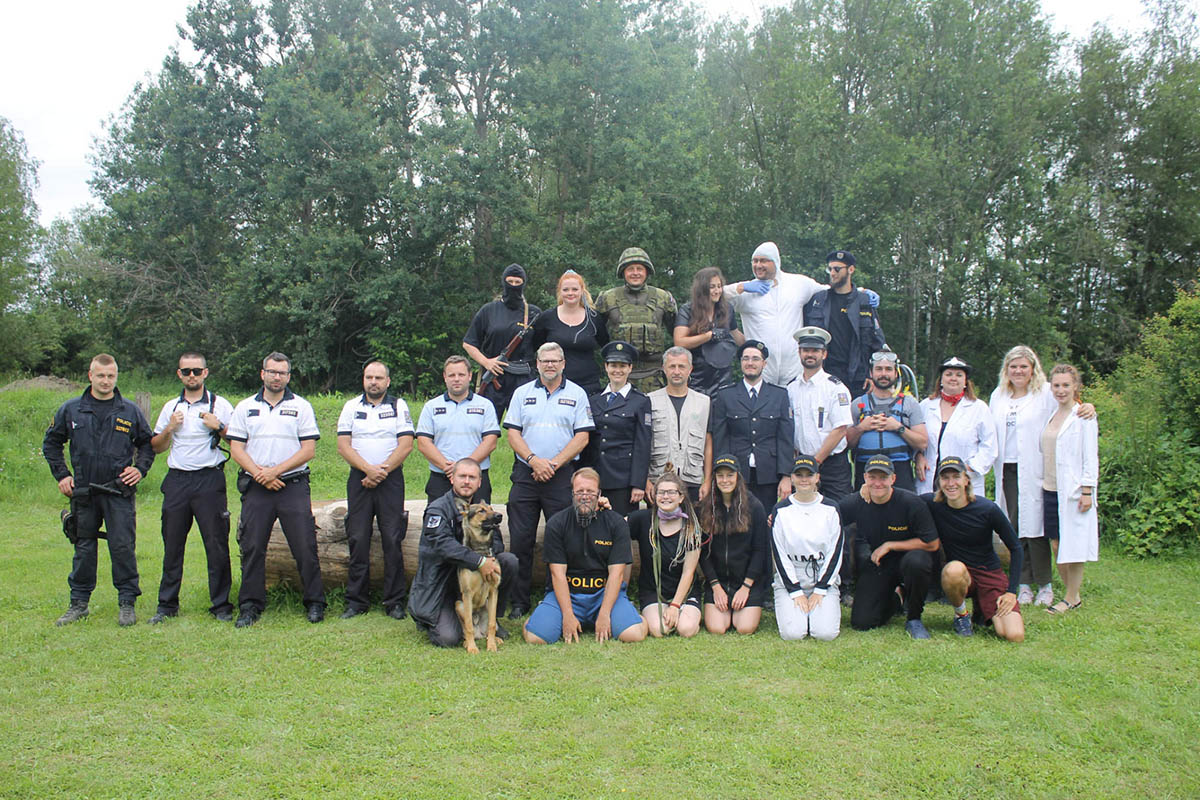POLICEJNÍ AKADEMIE